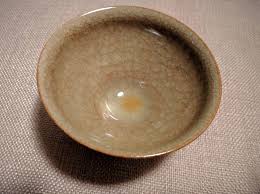 Stop tea stains building up by rinsing your teaspoons and mugs after use, even if you don't have time to wash them properly. How To Clean Red Tea Stains From Cracked Glaze Japanese Tea Cups Seasoned Advice