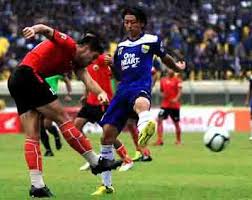 Akhirnya persib bandung kembali menang setelah dalam 2 laga terakhir gagal meraih kemenangan di indonesia supeer league 2014. Hasil Isl Selasa 10 6 2014 Persib Bandung Vs Barito Putra Skor Akhir 3 1 Bola Bisnis Com
