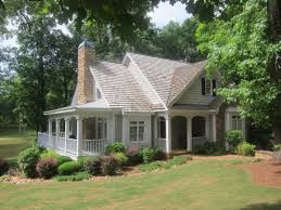 1050 Mashie Drive Lake Oconee Real Estate Homes For Sale In Greensboro Ga 30642 Charming Rustic Co Dream House Exterior Cottage Style Homes Cottage Exterior