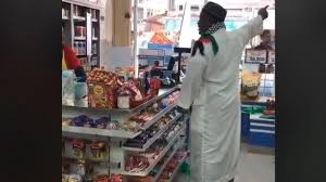 Karena anak top up game 800rb. Video Viral Pria Marah Marah Di Indomaret Keterangan Polisi Hingga Identitas Pria Berbaju Putih Tribunnews Com Mobile