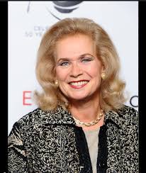 You always have to carry on. And you can, because you have to." Happy  birthday to the fearless, the unyielding and the passionate Kate Winslet.  📸: Pictured as LEE in Ellen Kuras'