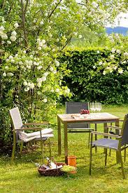 Mit Diesen Klassichen Stapelsesseln Von Diamond Garden Liegt Ihr Immer Richtig Garten Gartenstuhl Gartenmobel Garte Gartenstuhle Gartenmobel Sets Garten