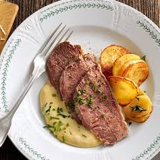 Braten in scheiben schneiden und mit meerrettichsoße servieren. 8 Tafelspitz Mit Meerrettichsosse Ideen Tafelspitz Tafelspitz Mit Meerrettichsosse Meerrettichsosse