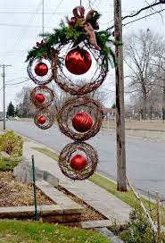 Outdoor christmas decorating ideas offer everyone who would go by the properties over the streets with an incredible result. 60 Best Natural Outdoor Christmas Decoration Ideas Enjoy Your Time Christmas Decorations Diy Outdoor Outdoor Christmas Decorations Christmas Wreaths