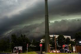 Viel regen führt zu problemen auf der a45. 09 06 2014 Das Nrw Unwetter Am Pfingstmontag