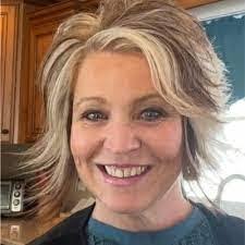 Shonda Cunningham's Instagram, Twitter & Facebook