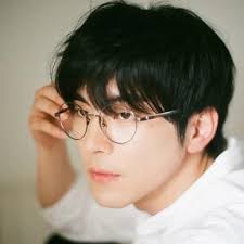 Isaac Hong (홍이삭)