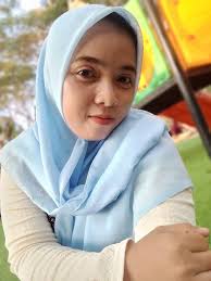 Awan panas guguran Gunung Semeru dilaporkan sudah meluncur hingga radius 14  kilometer dan menerjang Jembatan Gladak Perak di Kecamatan Candipuro,  Kabupaten Lumajang, Rabu (19/11/2025) sore. (ss-tm)