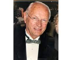 Robert Mcjilton's Instagram, Twitter & Facebook