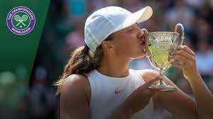 Świątek próbowała agresywnego zagrania po zagrywce kung. Iga Swiatek Wins Girls Singles Title At The Championships Wimbledon 2018 Youtube
