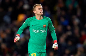 Он играет на позиции вратарь. Barcelona Prepare Shortlist Of Potential Replacements For Jasper Cillessen