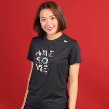 Nownews 2021/07/27 07:47 (36分鐘前) 越南羽球女將阮翠玲昨（26）日對戰戴資穎落敗，但甜美長相引發關注。. D35y0of5ivsogm