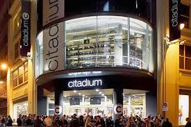 Découvrez nos magasins, nos services et achetez en ligne des milliers de produits à prix e.leclerc, livrables en magasin, en point relais ou à domicile partout en france. Citadium Paris Horaires Adresse Telephone Plan Avis
