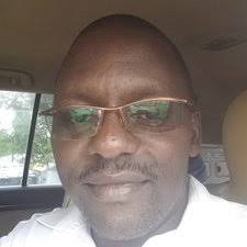 Daniel Muturi (@dheiton)