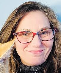 Penny Ash's Instagram, Twitter & Facebook