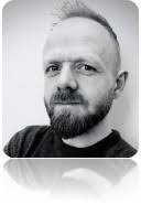 Dans l'une des vidéos de l'intervention, on voit l'un des individus être maîtrisé au sol et il semble qu'un genou d'un agent soit appuyé sur son cou. Olivier Mairesse Ifsa