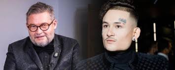 Васильев признал, что не должен был бросать мальчика и его мать, так как сейчас моргенштерн, по его мнению, демонстрирует отсутствие должного воспитания: Morgenshtern I Vasilev Sdelali Dnk Test V Efire Davaj Pozhenimsya