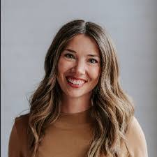 Megan Conyers's Instagram, Twitter & Facebook