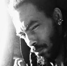 No puedes servir agua de un vaso vacío. No importa cuánto intentes, no  importa cuánto exijas, si el vaso está seco, no hay nada que puedas sacar  de él. Lo mismo pasa