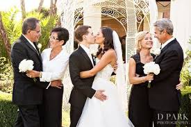Picture With Bride And Groom Parents Wedding Picture Poses Wedding Photography Bride Wedding Photography Poses