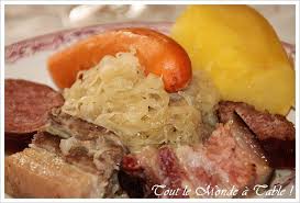 Choucroute Alsacienne Traditionnelle Recette Ptitchef Recette Choucroute Alsacienne Choucroute Recette Choucroute