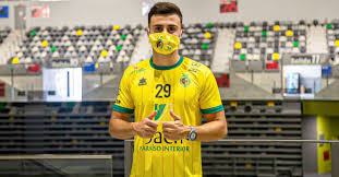 César Velasco y el jugador del Córdoba Patrimonio Ricardo, con España sub23 