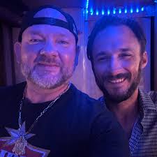 I want to thank the fans, venues, promoters, radio stations, my beautiful  family, my friends, and my team for a great 2022! We have had a wonderful  time playing music for you