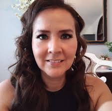 Gaspar Hernández, the owner of Golden Corral Brownsville, isn't just  cooking he's also leading. He talks with his team about the economy, how to  improve, and how to give the best service