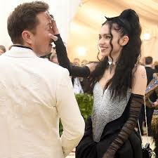 Better late than never right? Grimes And Elon Musk Update Their Child S Perplexing Name Vanity Fair