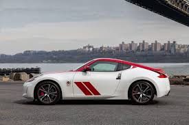 Review Update 2020 Nissan 370z Celebrates 50 With The Same Old Z Car Feel
