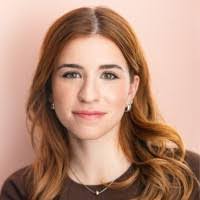 Margaret Mcfadden's Instagram, Twitter & Facebook