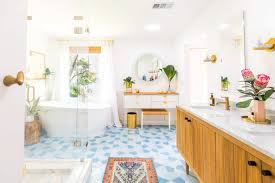 Adding color that pops is a great way to make any room's decor interesting. Colorful Bathroom Designs To Inspire You Charleston Blonde