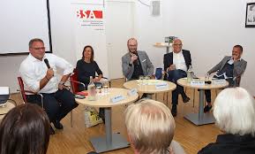 Sie will das maskengebot in die verfassung schreiben lassen, weil dies rascher ginge und weniger. Wie Man Nur Mit Fpo Wahlerinnen Reden Kann Doebling Bsa At