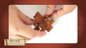 Odysseus kann sein dreiteiliges, rätselhaftes kreuz nicht mehr zusammenbauen. Great Minds Die Fantastischen 5 Victorias Kreuz Losung Youtube