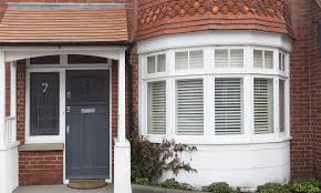 This 1930s House Has Been Given A Contemporary New Look 1930s House Exterior House With Porch Exterior House Remodel