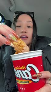 Raising Canes in French