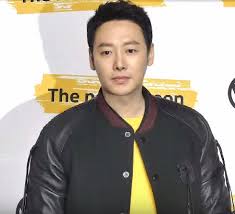 Drama produksi jtbc ini akan tayang pada februari 2020. Kim Dong Wook Wikipedia