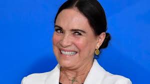 Regina duarte was born on february 5, 1947 in franca, são paulo, brazil as regina blois duarte. Rolling Stone Regina Duarte Disse A Amigos Que Quer Voltar Para A Globo