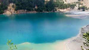 Tasik biru bukit ibam terletak tidak jauh dari bandar muadzam shah, mempunyai keindahan tersendiri dan pemandangan yang. I Pahang Ni Bukan Kat Luor Negara Ni Kat Bukit Facebook