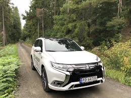 Parduodamų mitsubishi outlander automobilių kainos, nuotraukos ir kita informacija nuolatos atnaujinama. Test Av Nye Mitsubishi Outlander Phev 2019 S Edition Sept 2018 Nybiltester