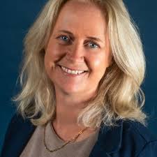 CBRE Ireland would like to welcome Cara McDowell, who joined our Research &  Consultancy team this week as a senior analyst. Cara has nearly four years  of real estate research experience in