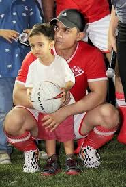 Zoom Tv Aamir S Son Azad Playing Football Facebook Bollywood Cute Stars Hollywood Actor