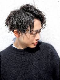 くせ毛風パーマ ソフトツイストセンターパート コンマヘア l057394635 クオンヒール 淀屋橋店 quon heal のヘアカタログ ホットペッパービューティー ヘアスタイリング くせ毛風パーマ センターパート パーマ