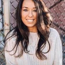 Renee Morse's Instagram, Twitter & Facebook