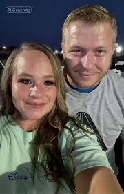 Amber Daly's Instagram, Twitter & Facebook