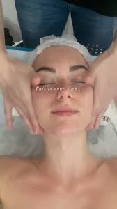 Slow down and take a deep breath , -, Rallenta e fai un bel respiro , -,  Prenota il tuo trattamento , 0434799182, #therapy #massage #relaxing  #treatment