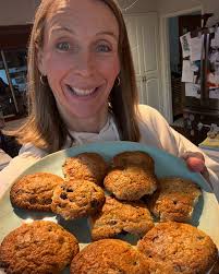 Elizabeth Flint (@elizabethjflint) • Instagram photos and videos