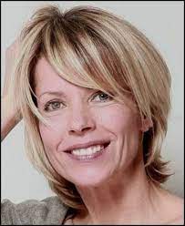 Super Hairstyles For Medium Length Hair Over 40 Glasses Blondes Ideas Medium Length Hair Styles Cute Hairstyles For Short Hair Medium Hair Styles