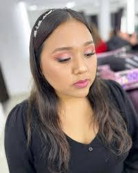 Jeanette Saavedra's Instagram, Twitter & Facebook