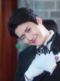 Kim Seon Ho Smile Trend: Embrace His Supernatural Charm